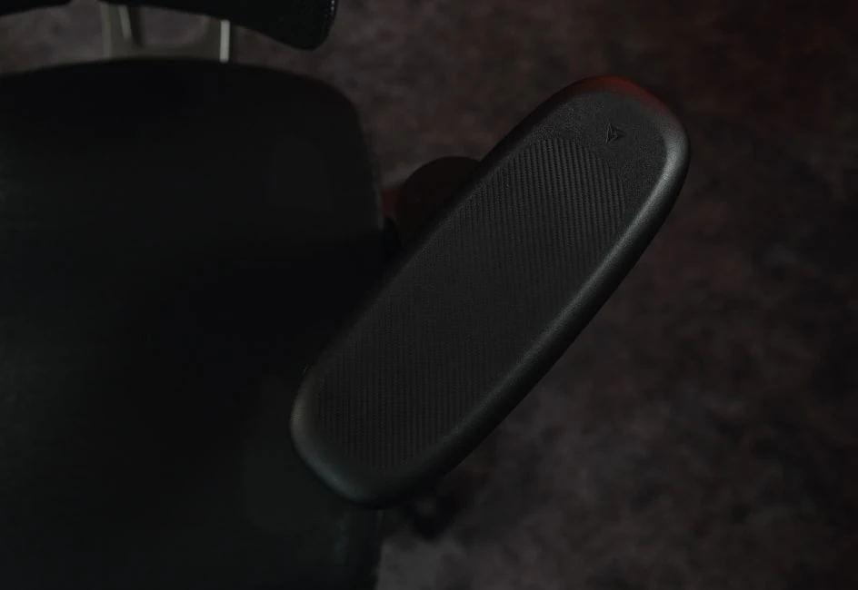 Verstellbarkeit der Armlehnenauflage