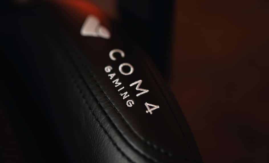 Com4Gaming Logo auf Sitzwange
